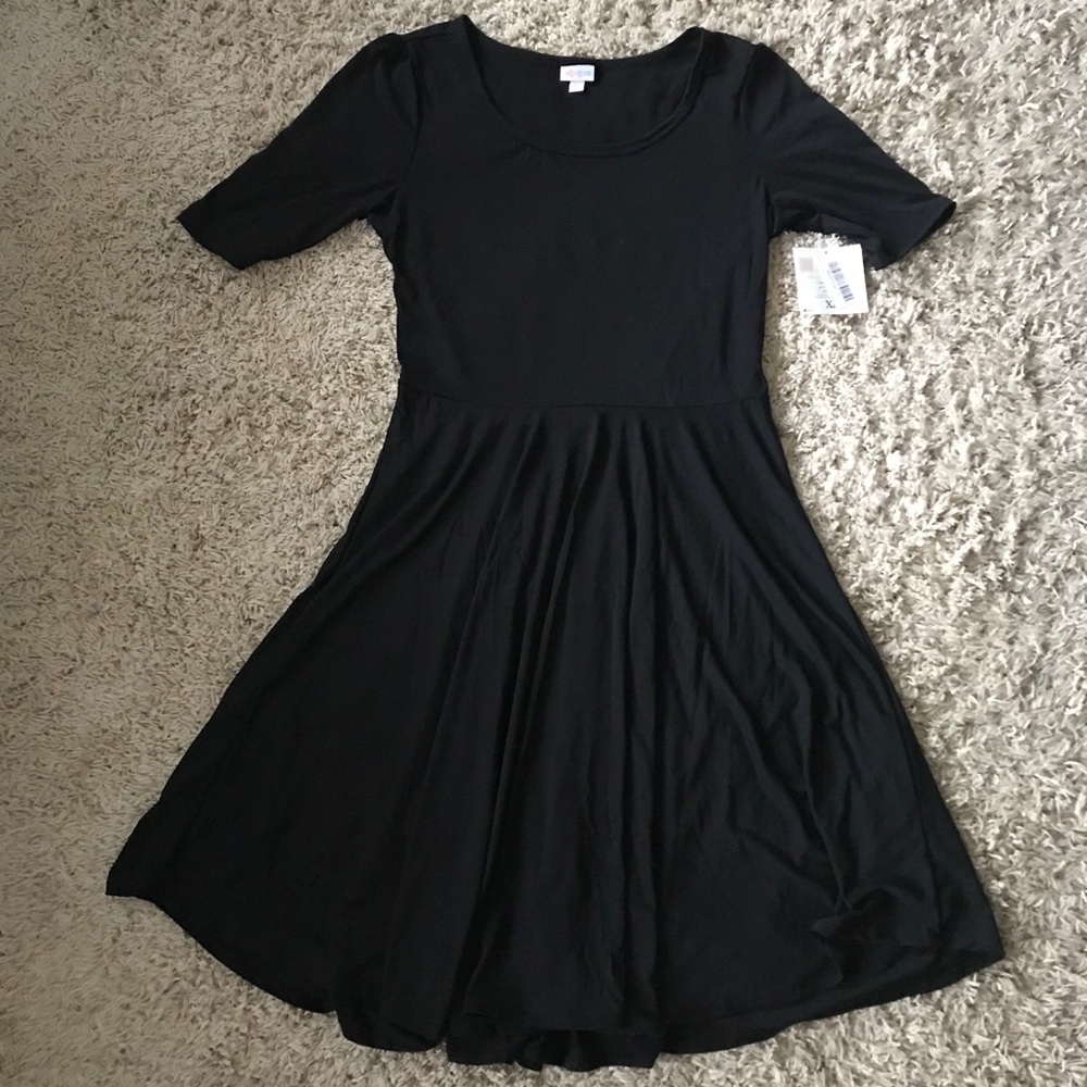 Black Lularoe Nicole Size XL (pre noir collection)
